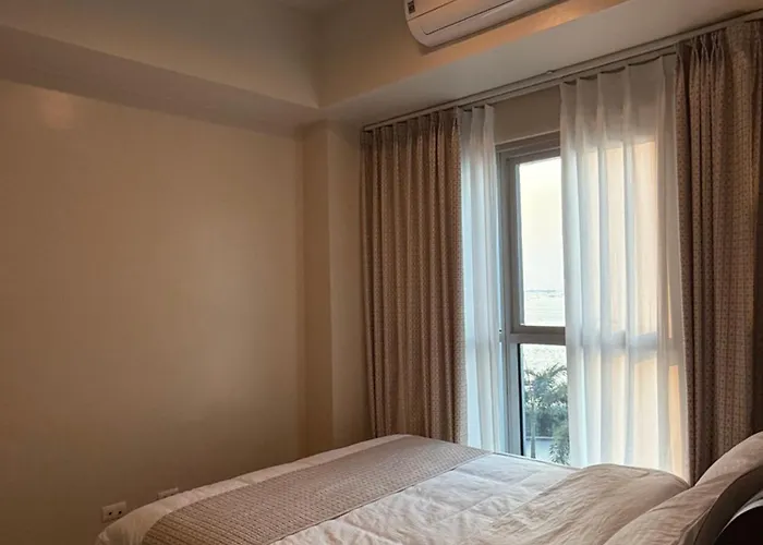 Apartment Modern 1br With Balcony Facing Infinity Pool Bay Sunset Near Airports Okada Solaire Moa Manila