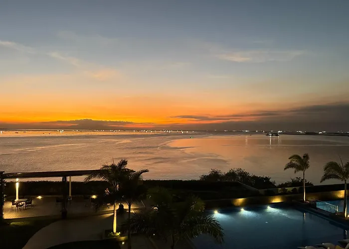 Modern 1br With Balcony Facing Infinity Pool Bay Sunset Near Airports Okada Solaire Moa *