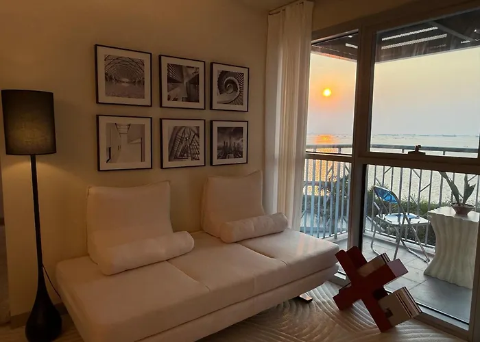 Modern 1br With Balcony Facing Infinity Pool Bay Sunset Near Airports Okada Solaire Moa * Manila