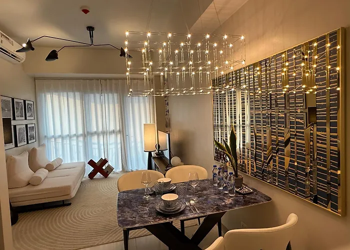 Modern 1br With Balcony Facing Infinity Pool Bay Sunset Near Airports Okada Solaire Moa Apartment
