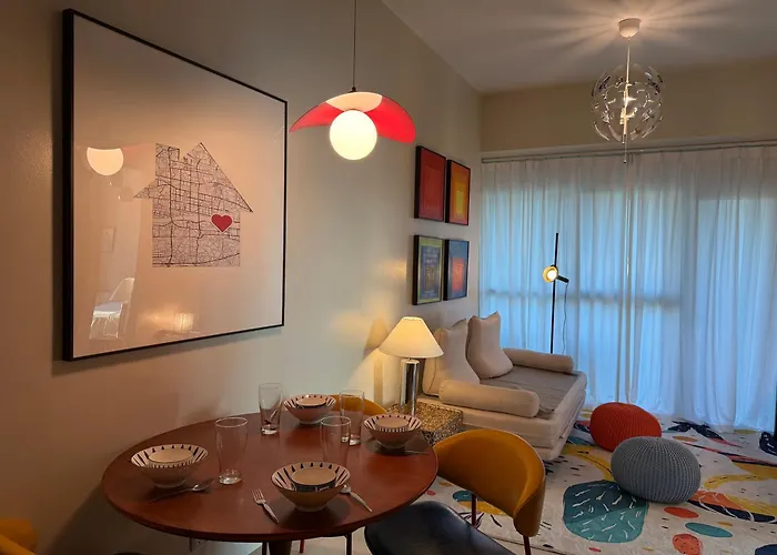 Modern 1br With Balcony Facing Infinity Pool Bay Sunset Near Airports Okada Solaire Moa Apartment Manila
