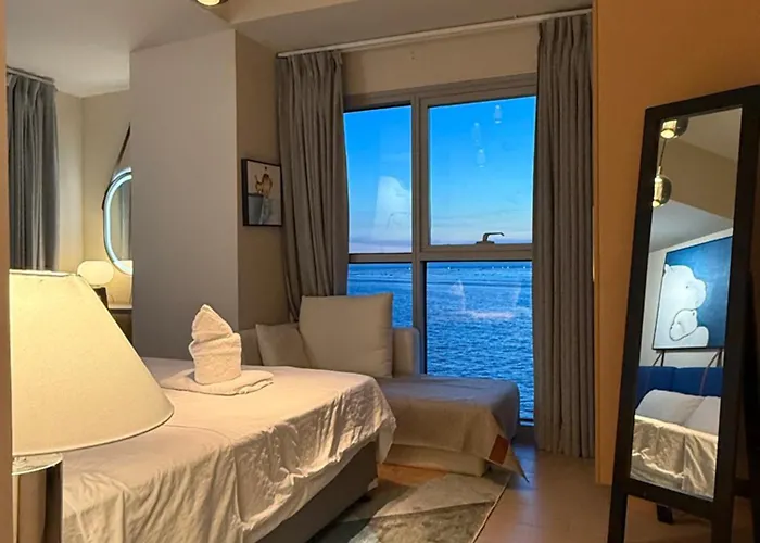 Apartment Modern 1br With Balcony Facing Infinity Pool Bay Sunset Near Airports Okada Solaire Moa *