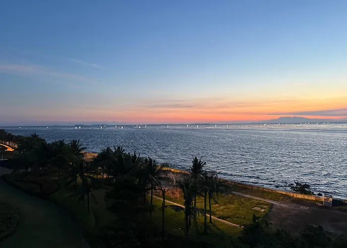 Modern 1br With Balcony Facing Infinity Pool Bay Sunset Near Airports Okada Solaire Moa Apartment *